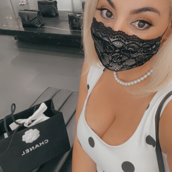 Meet your Posher, Malika - Picture 14 of 17